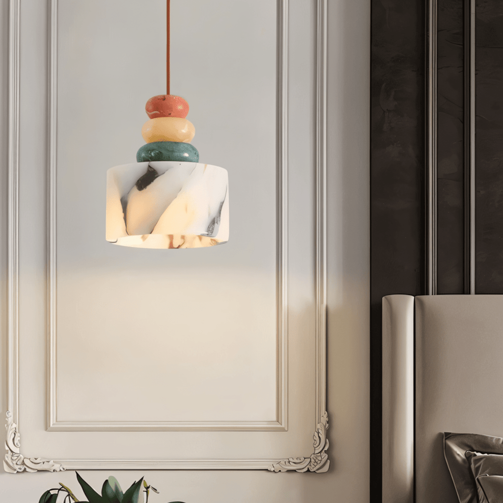 Lampada a Sospensione TerraLume con Venature di Pietra e Bagliore Caldo Diffuso  