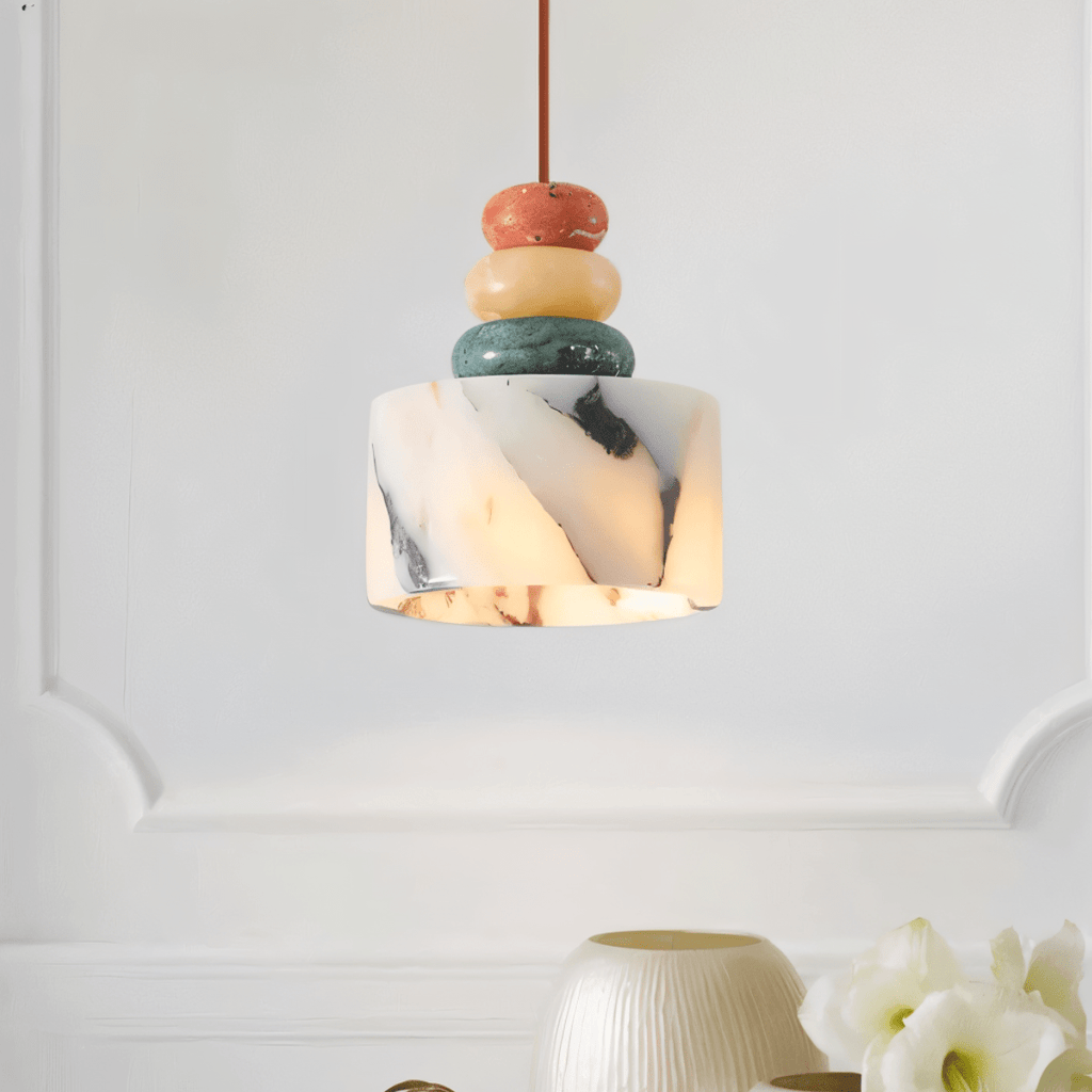 Lampada a Sospensione TerraLume con Venature di Pietra e Bagliore Caldo Diffuso  