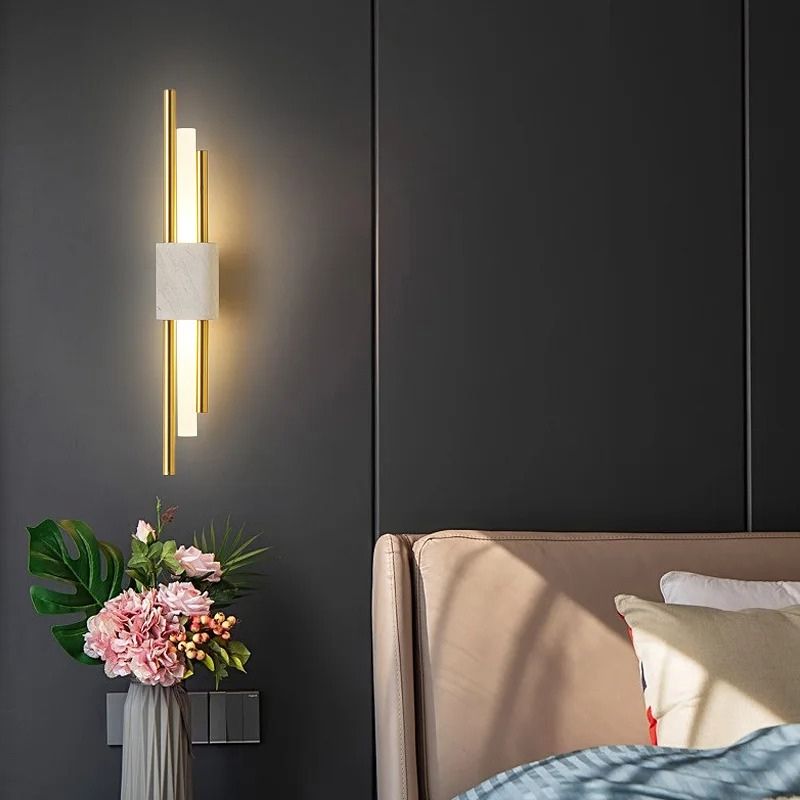AuraMarble LED nástěnná lampa s kovovým rámem pro ambientní světlo
