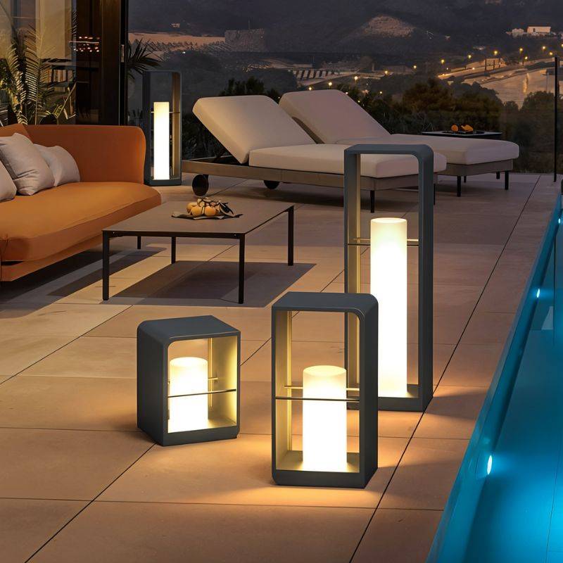 Lampada da giardino esterna LumaVale Dusk To Dawn con LED in alluminio ricaricabile