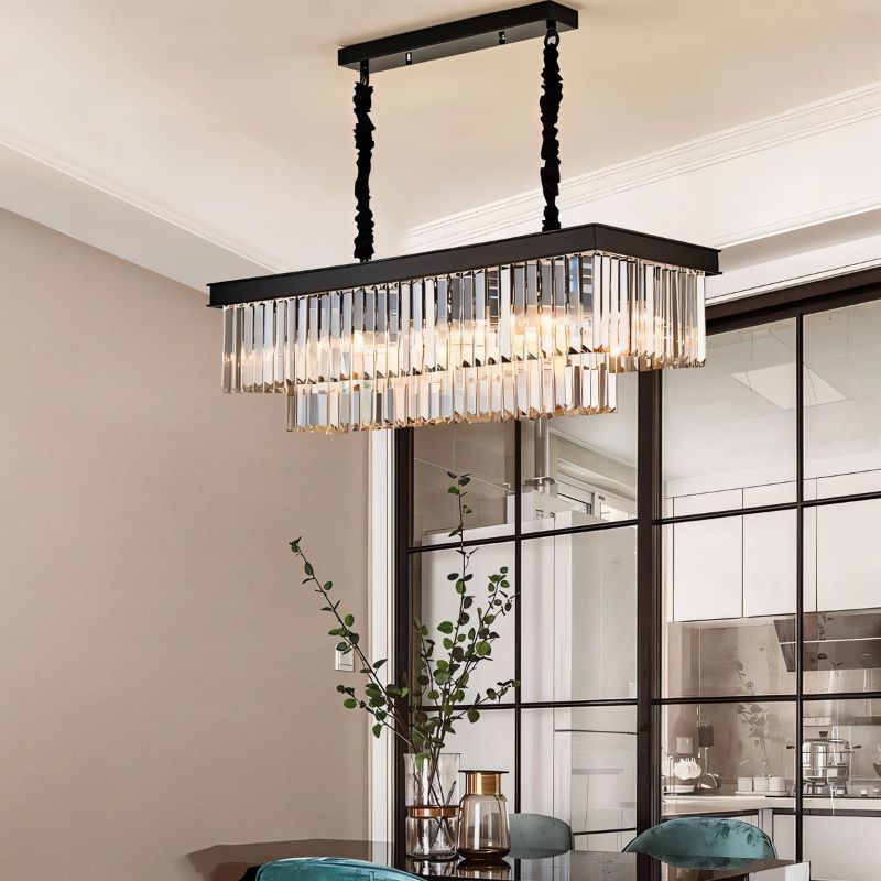 Lampadario Lumiere Crystal Halo che emana fascino hollywoodiano in nero o oro