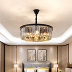 Lampadario Lumiere Crystal Halo che emana fascino hollywoodiano in nero o oro
