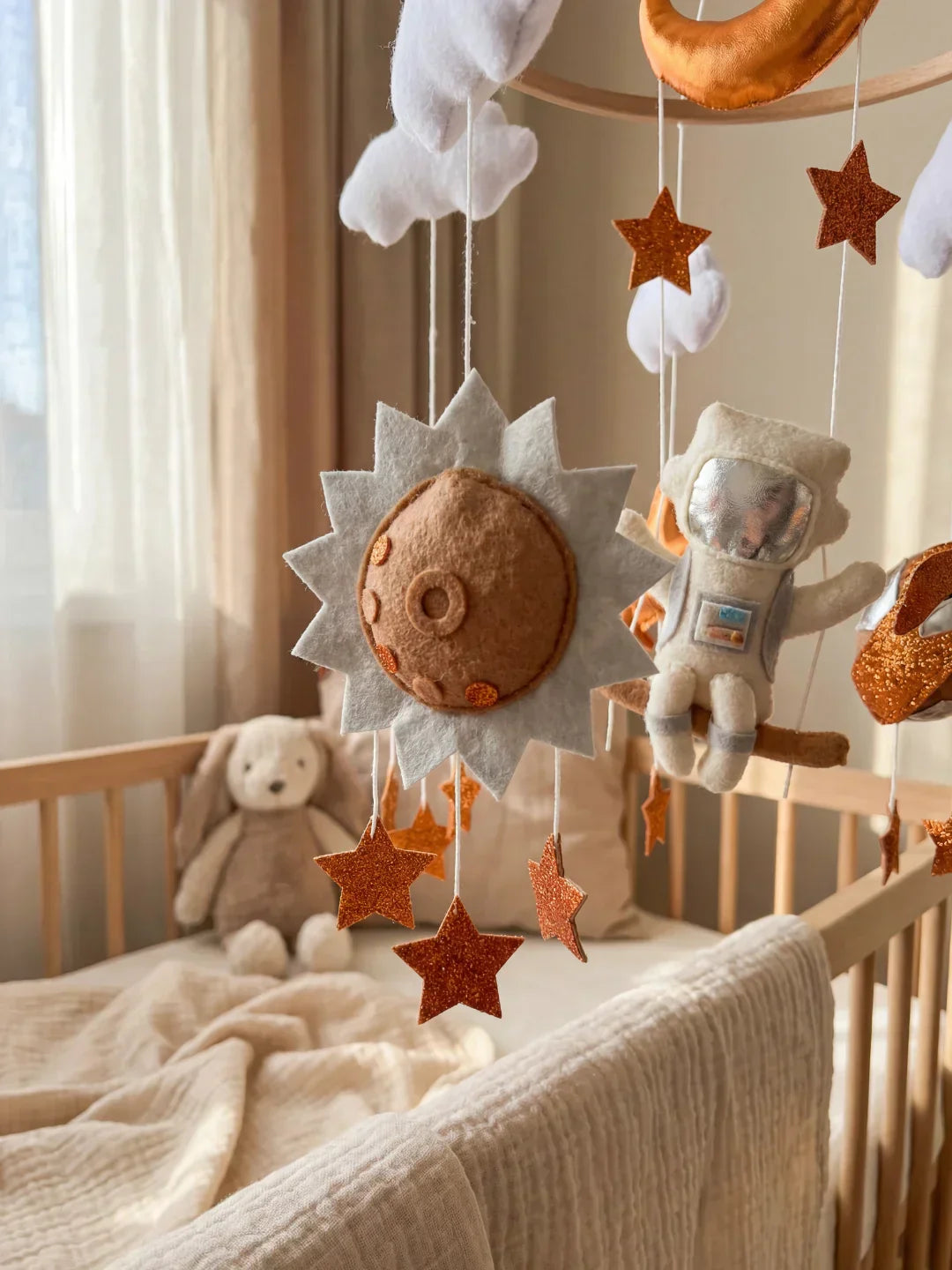 Natural Wood Crib Mobile To Calm Your Baby At Bedtime