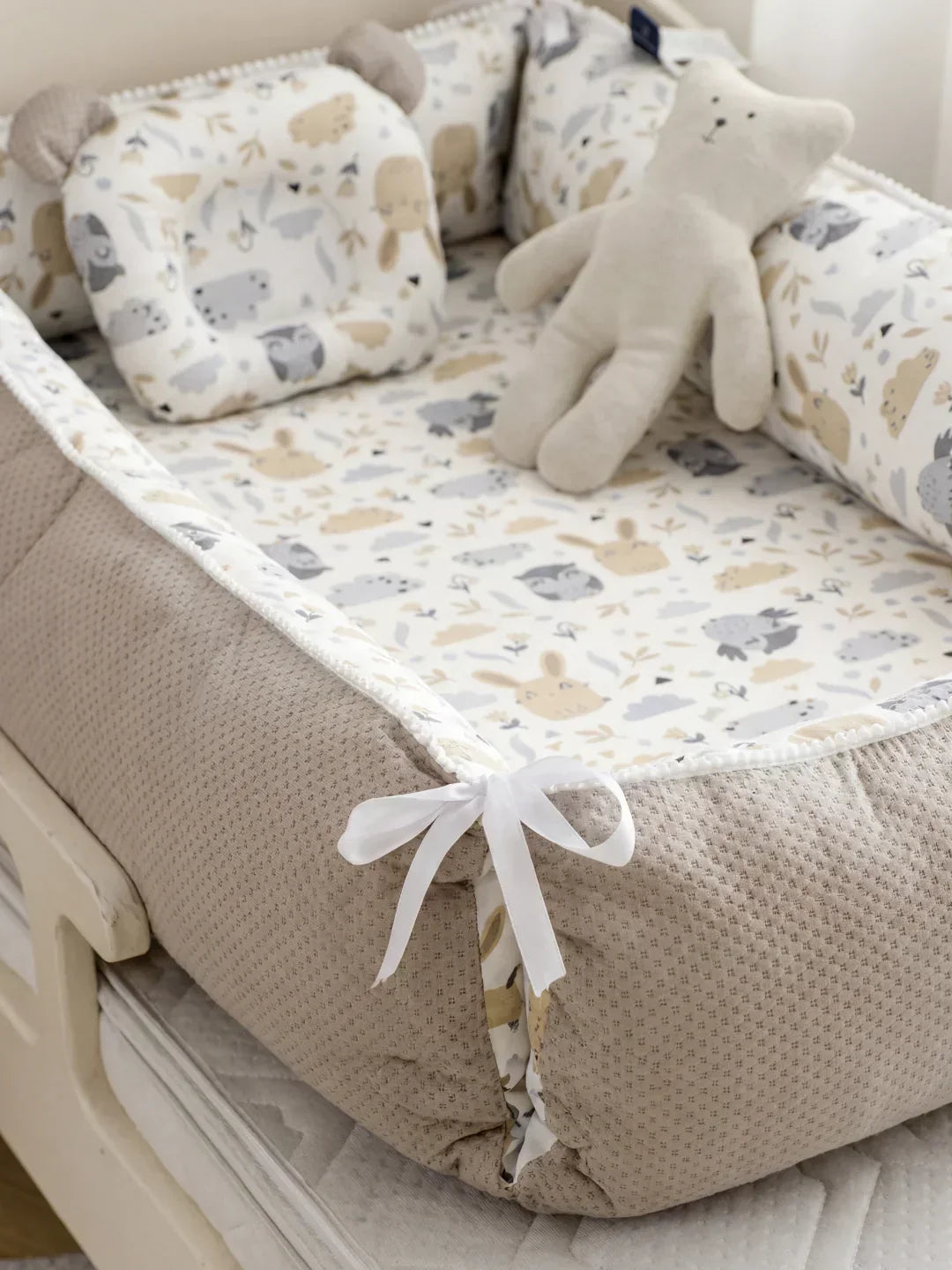 Extra-Long Baby Sleep Pod with Cervical Pillow | Fioriscas